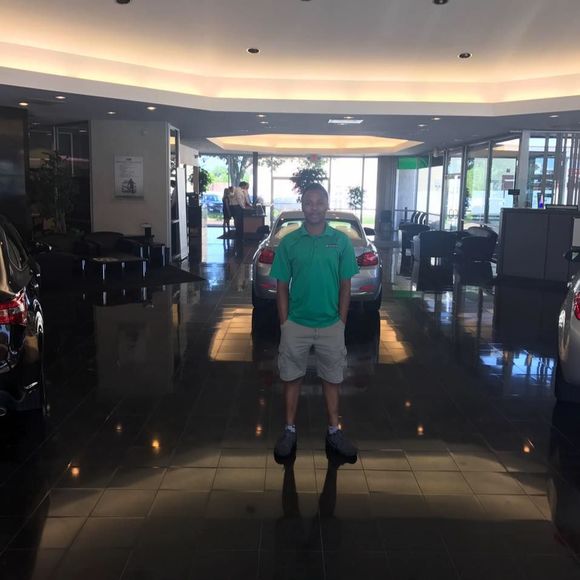 Meet your Posher, Raphael - Picture 1 of 1