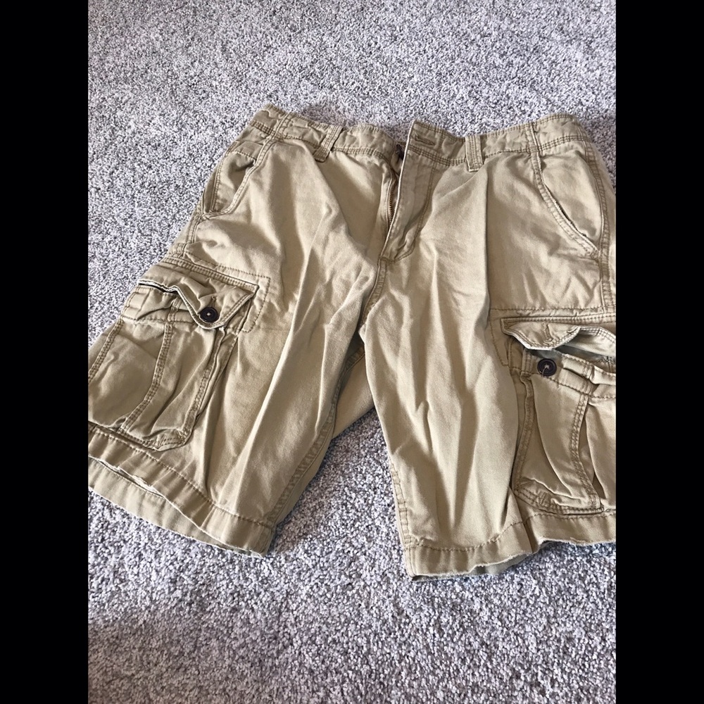 American Eagle Cargo Short