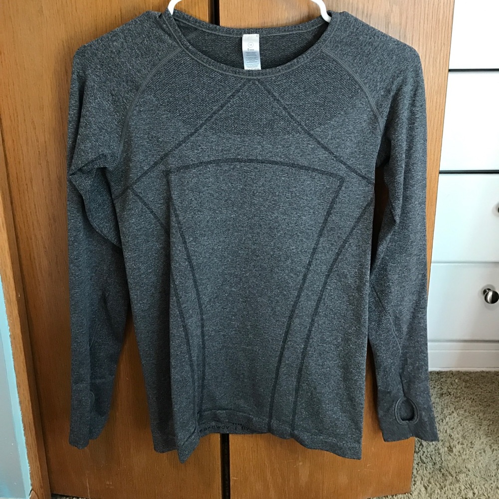 Ivivva fly tech long sleeve