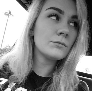 Meet your Posher, Faye