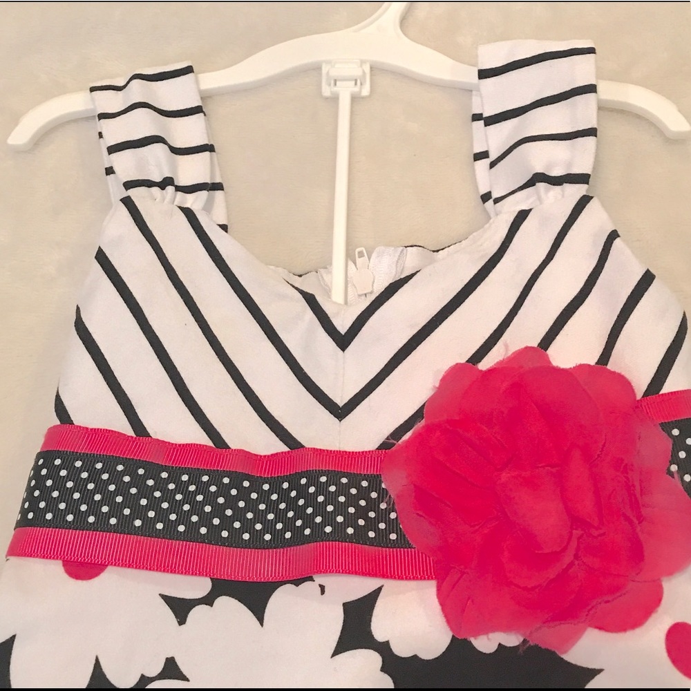 Adorable Dress ๐๐ NWOT - Picture 2 of 3