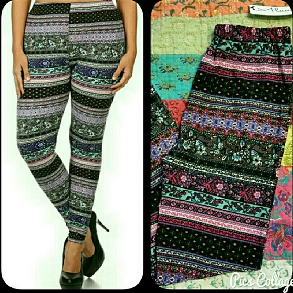 MOVING SALE! Horizontal Floral Leggings - Picture 5 of 5