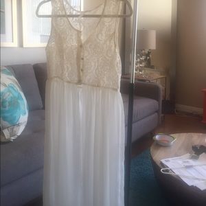 Sleeveless long vest