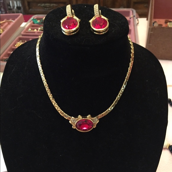 Jewelry - SET of necklace and earrings