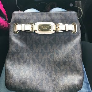 Michael Kors Crossbody Purse w/Adjustable Strap