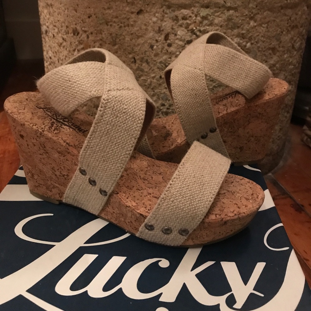 Lucky Brand Wedge sandals size 7