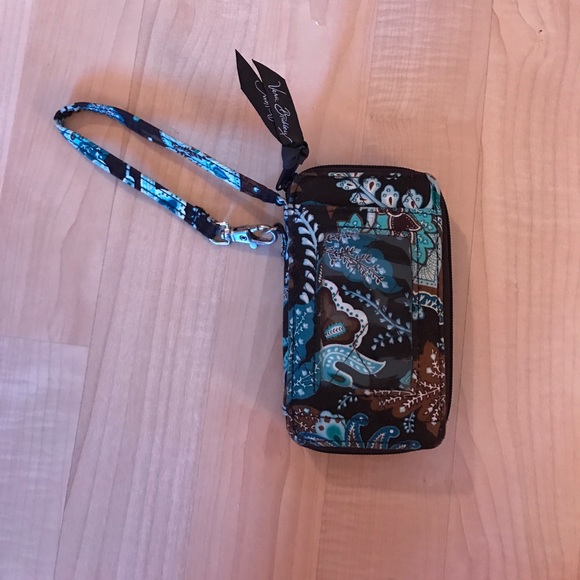 Vera Bradley wristlet with pocket for ID - Picture 1 of 3