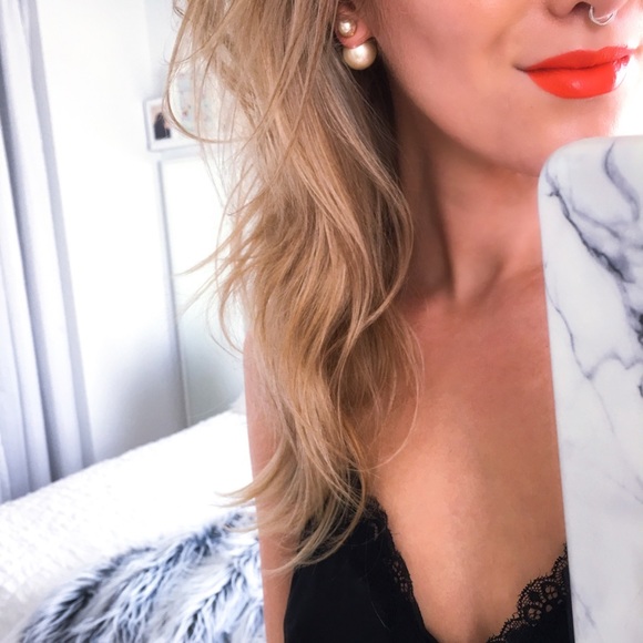 Jewelry - Double pearl earrings