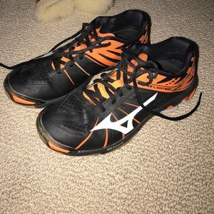 Mizuno volleyball shoes