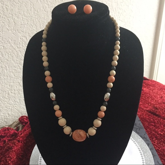 Jewelry - SET of necklace and earrings