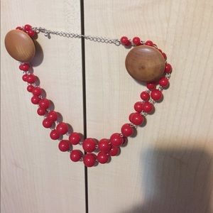 Statement necklace