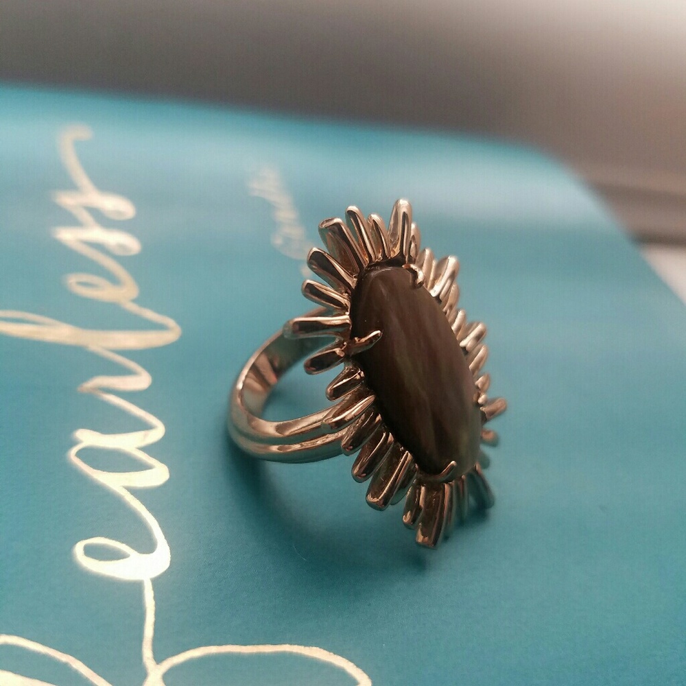 Kendra scott size 7 rose gold and brown pearl ring - Picture 2 of 3