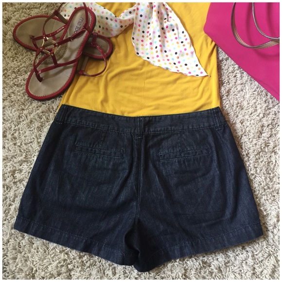 Ann Taylor LOFT jean shorts - Picture 2 of 4