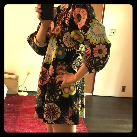 Dress - Picture 1 of 4