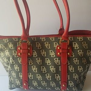 Dooney & Bourke tote