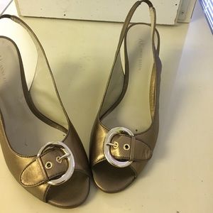 Anne Klein ladies wedge