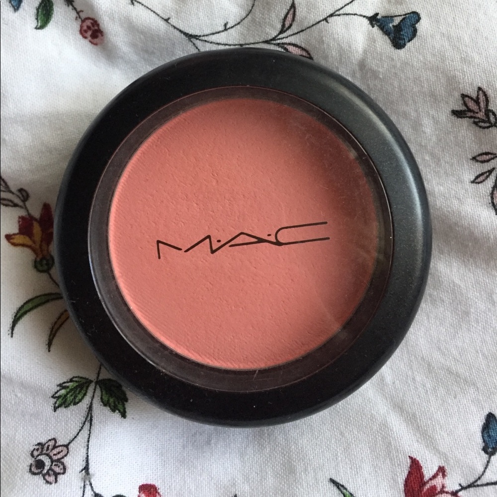 Authentic MAC COSMETIC