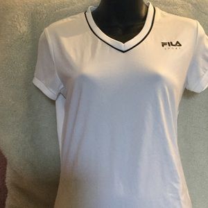 FILA SPORT T SHIRT SIZE SMALL