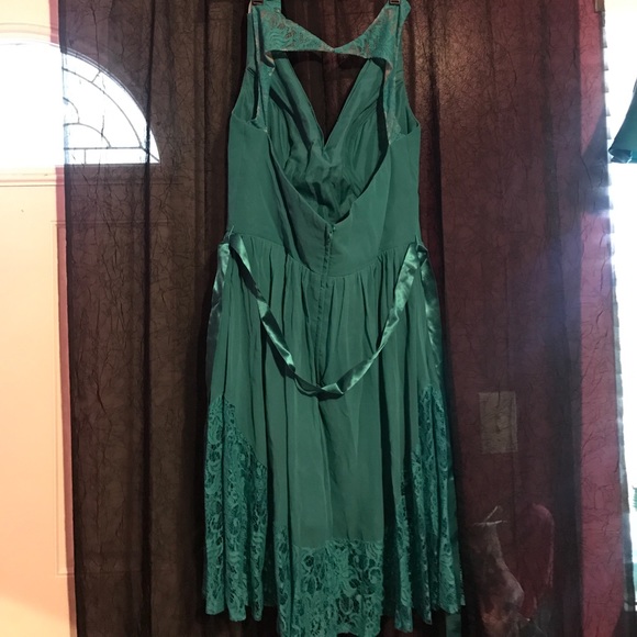 Two Beautiful bridal shower dresses ! - Picture 2 of 2
