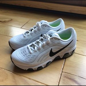 Women Nike Running Workout Sneakers Shoes Size: 7