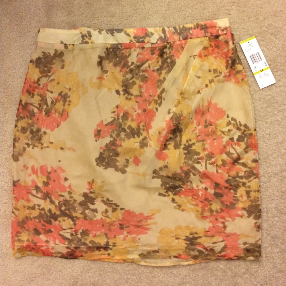 Anne Klein floral skirt