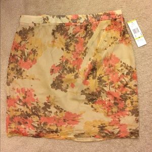 Anne Klein floral skirt