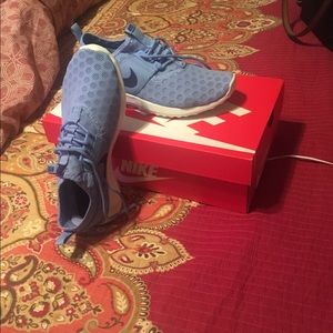 Women's Nike Juvenate - Blue - Like NEW