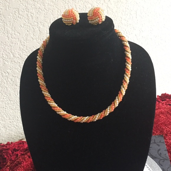 Jewelry - SET of necklace and earrings