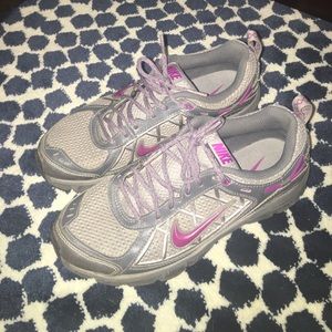 Woman's Nike Gray Hiking/ Trail Shoes