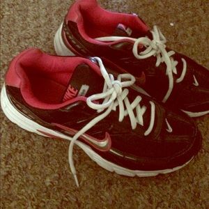 Black and pink nikes!
