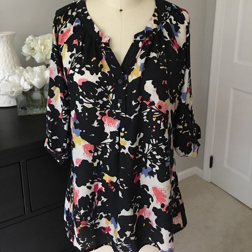 Gibson Printed blouse size Small