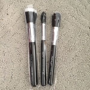 Mint Pear Beauty make up 3 piece brushes NEW