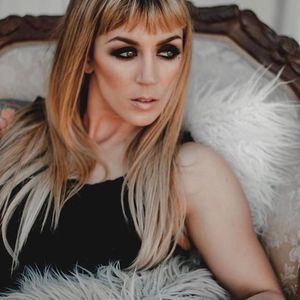 Meet your Posher, Courtney marie