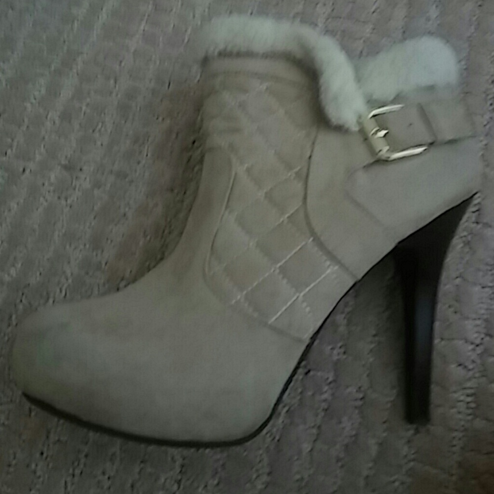 Practically New boot heels - Picture 3 of 6