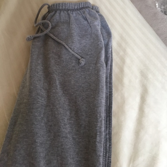 Draw string light weight pant - Picture 3 of 3