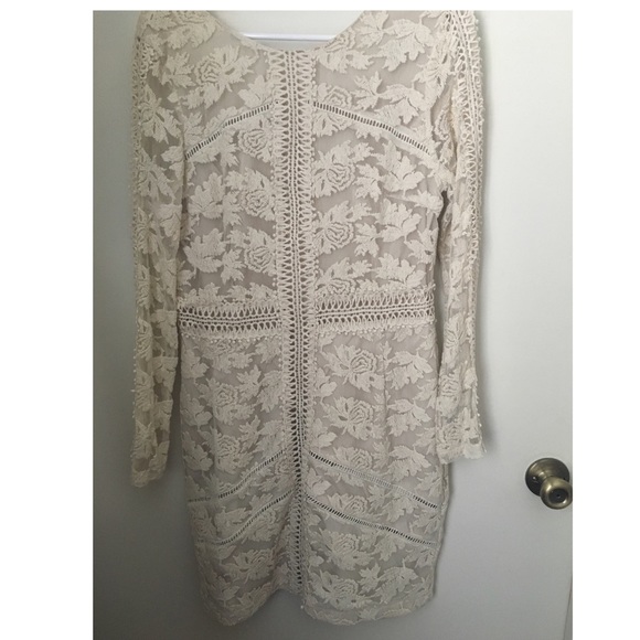 Adelyn Rae Cream Fitted Dress! - Picture 1 of 4