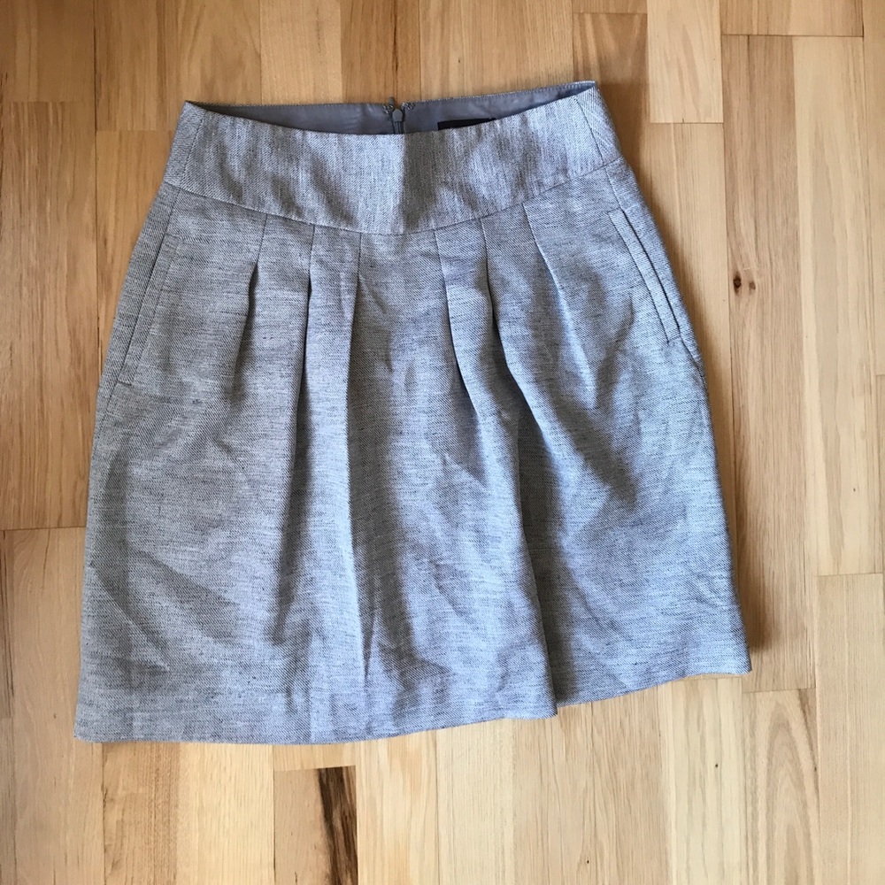 ‼️SALE 5x$30‼️The Limited pleaded skirt