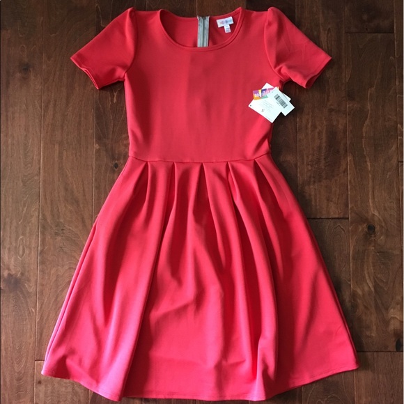 LuLaRoe Dresses & Skirts - LLR small Amelia