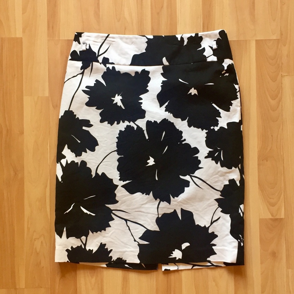 Liz Claiborne Skirt