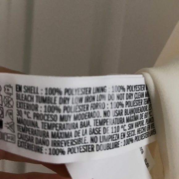 Gorgeous ivory top - Picture 5 of 5