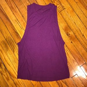 Alo Heat Wave tank - Color: Juneberry