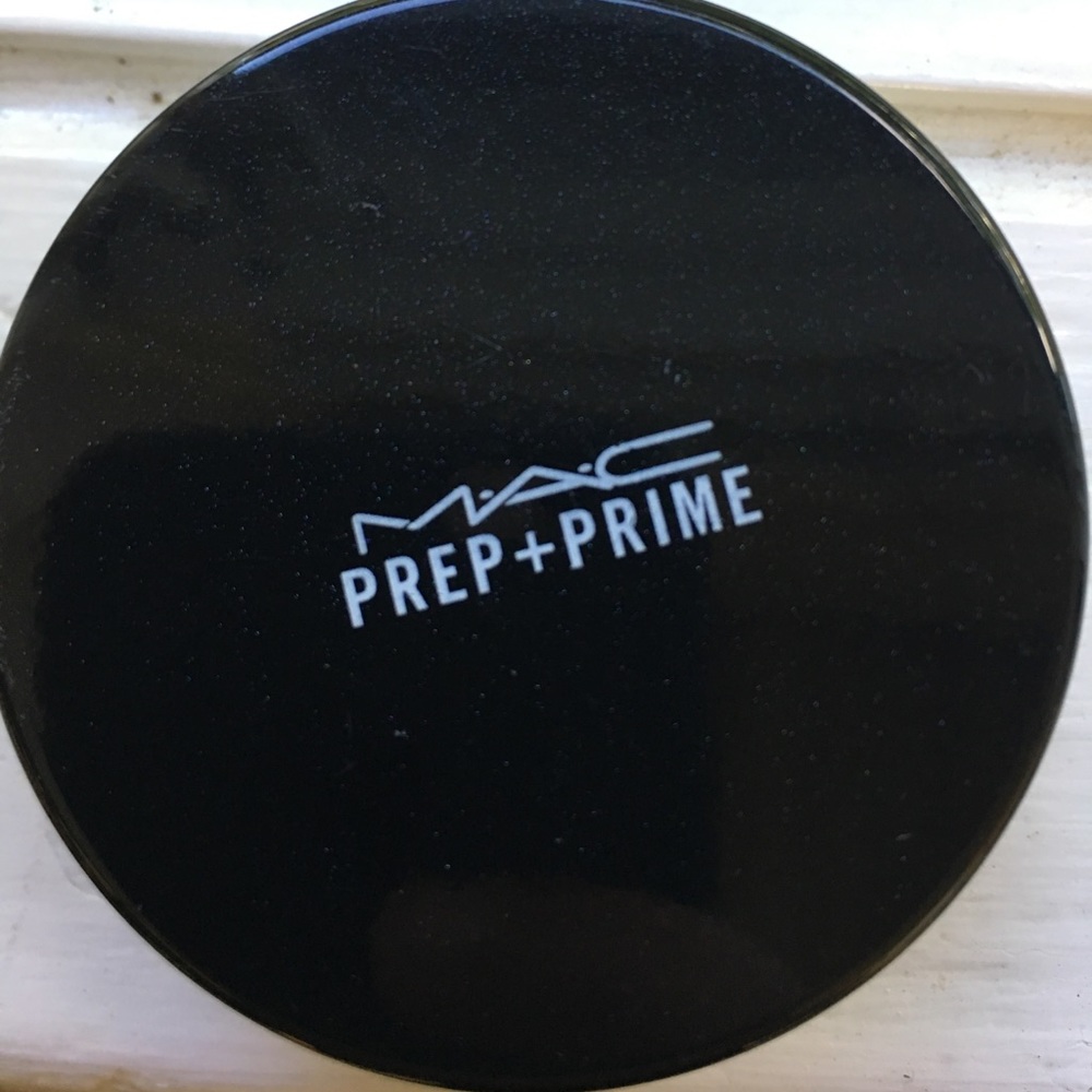 MAC prep+prime powder