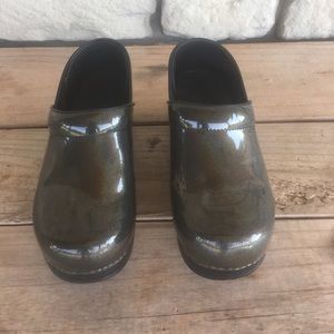 Dansko Clogs 👞✨