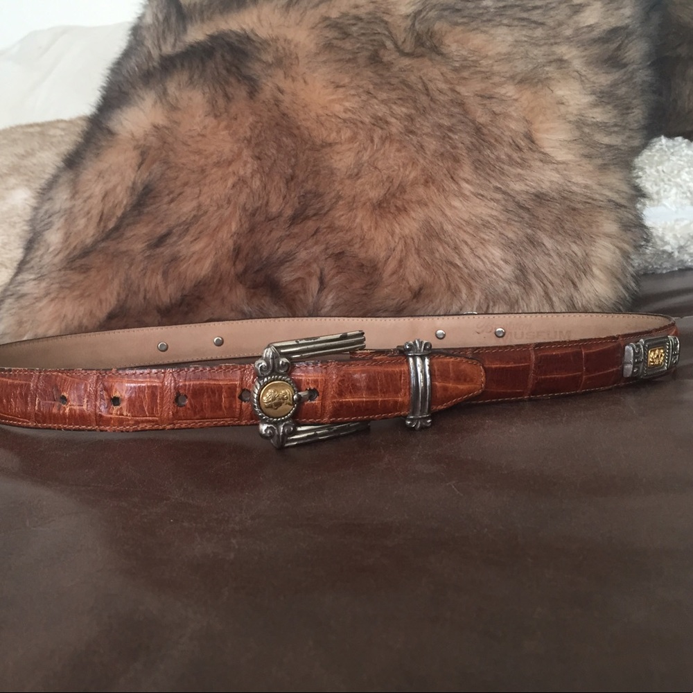 SOLD ON MY DEPOP~ BROWN BRIGHTON BELT