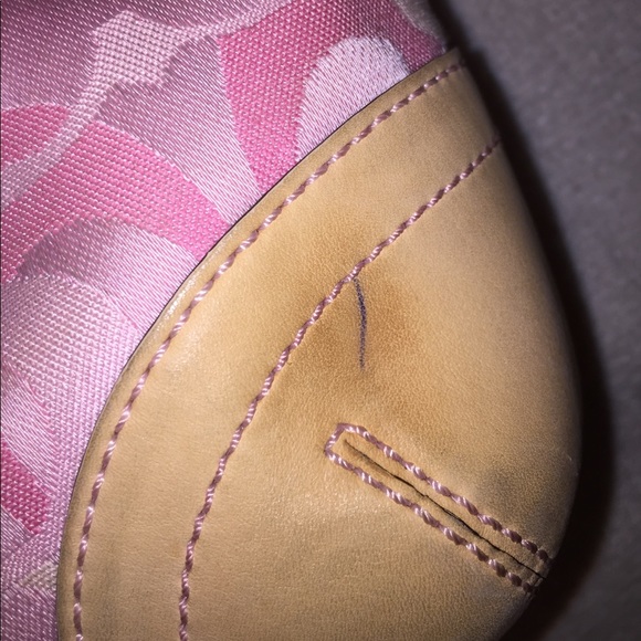 Pink Coach Purse - Picture 5 of 5