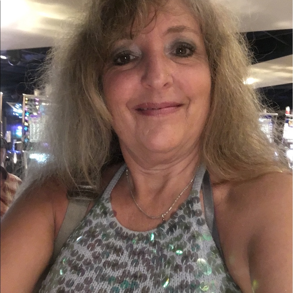 Meet your Posher, Sharon