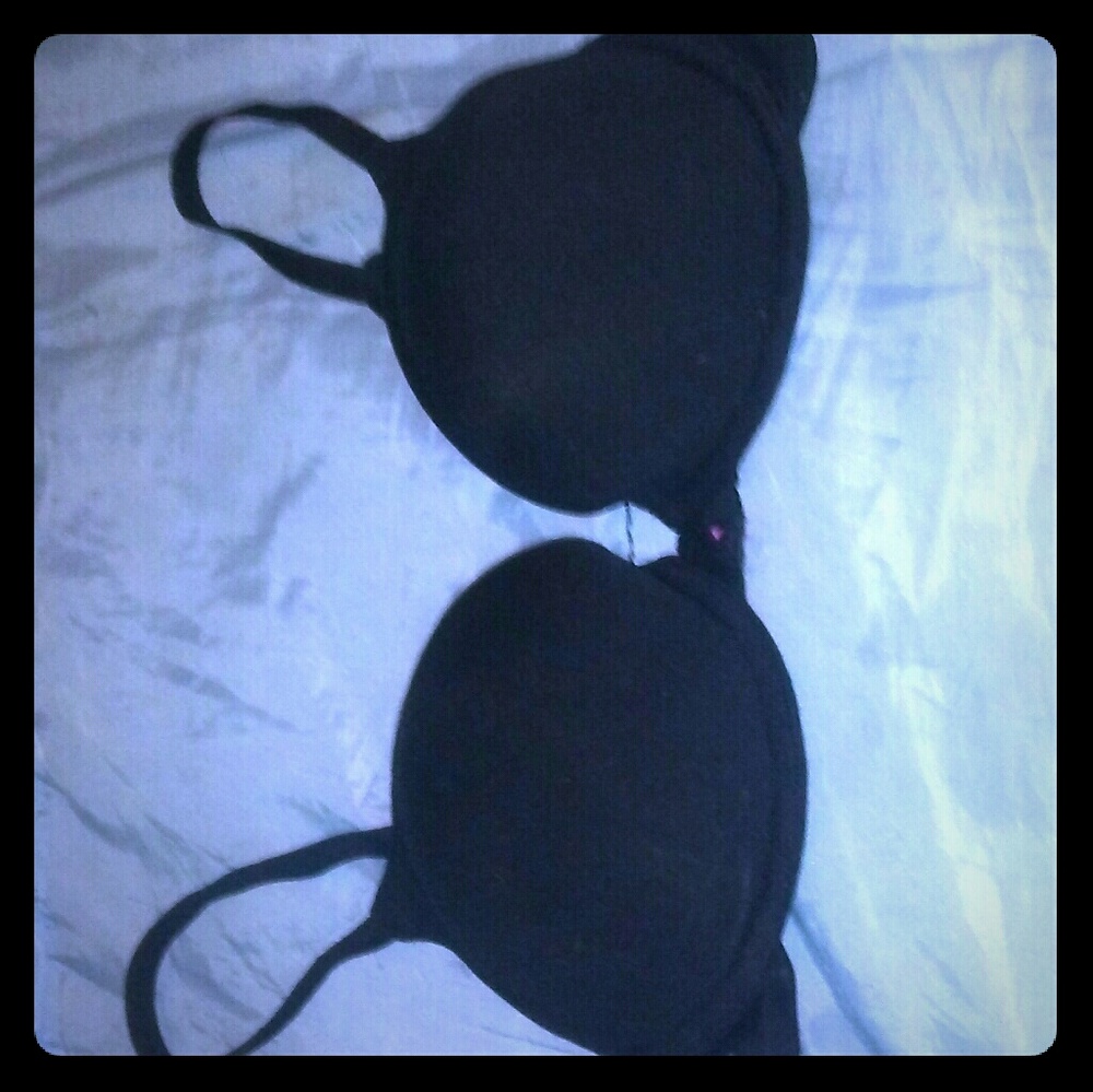 Pink bra color black