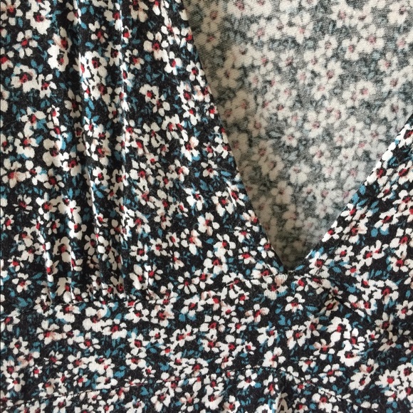 Floral Flowy Dress [SOLD] - Picture 2 of 4