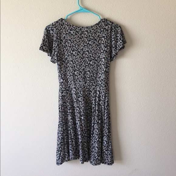 Floral Flowy Dress [SOLD] - Picture 4 of 4