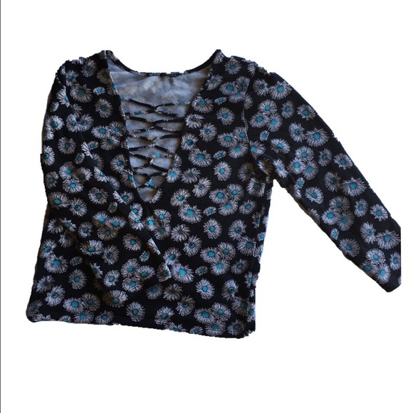 Forever 21 Tops - Floral Crop Top Ⓜ️